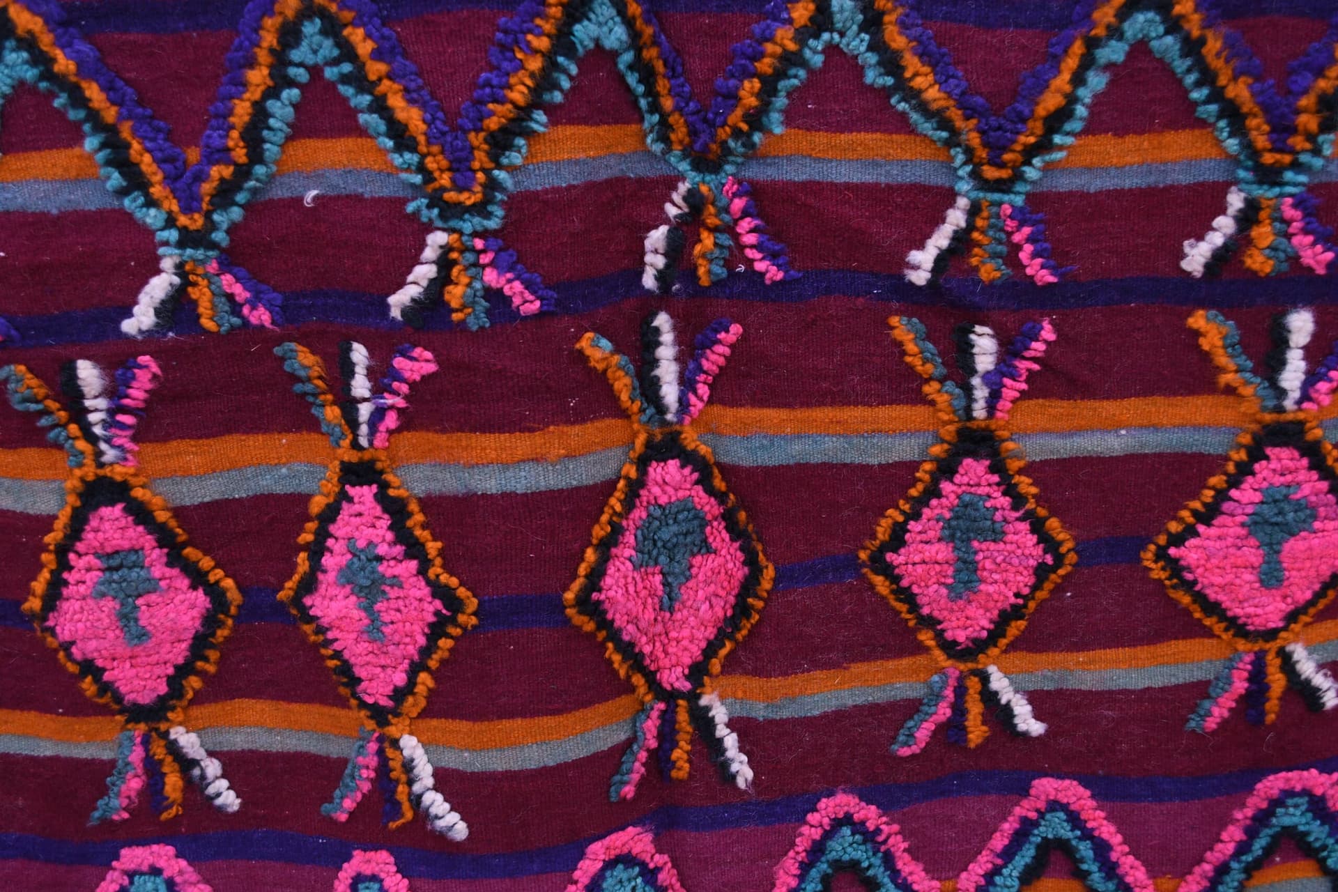 Handmade Moroccan Talsint Rug in Pink Wool - 150x246cm Unique Design - Image 6