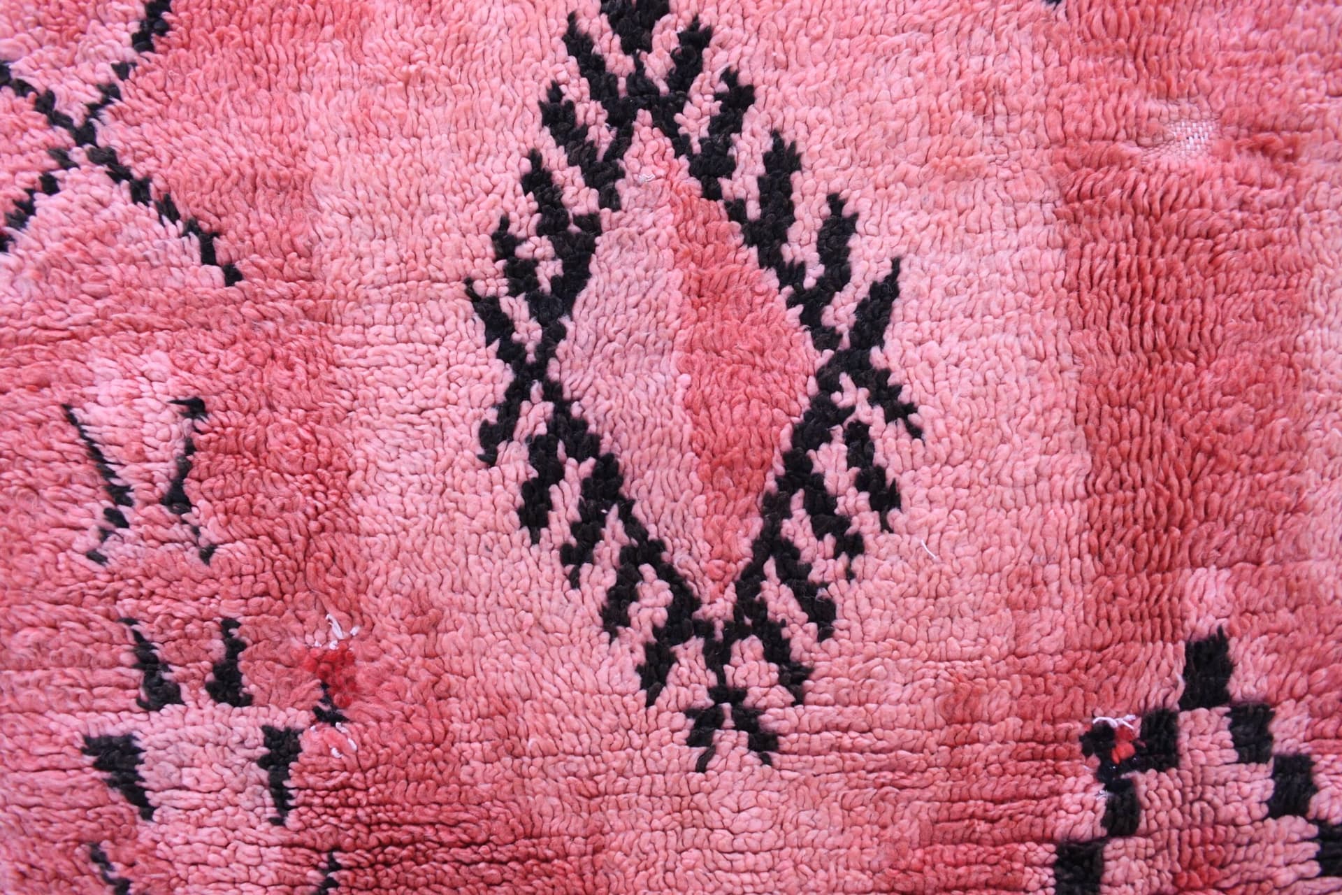 Authentic Red Moroccan Wool Rug - Mediouna Style 179x316cm, Handcrafted Elegance - Image 5